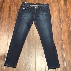 woman’s kancan jeans